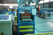 聚氨酯墻面復合板生產線